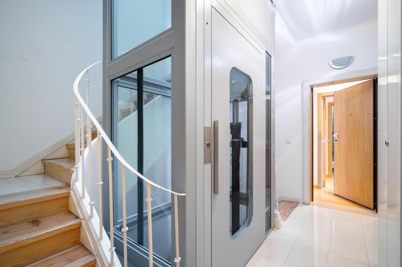 Whome Premium Family Apartment W/ Lift, Ac & Barbecue Lisbona Esterno foto