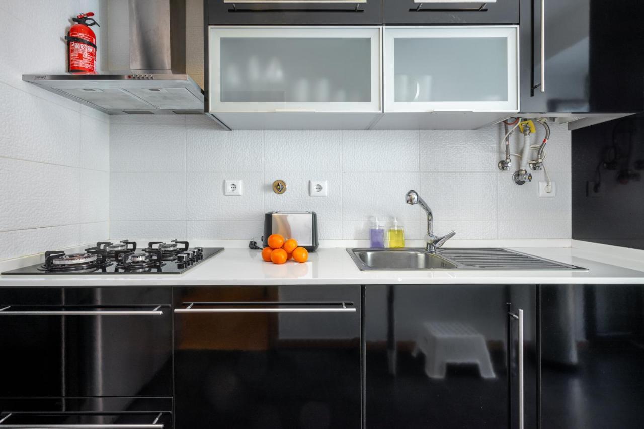 Whome Premium Family Apartment W/ Lift, Ac & Barbecue Lisbona Esterno foto