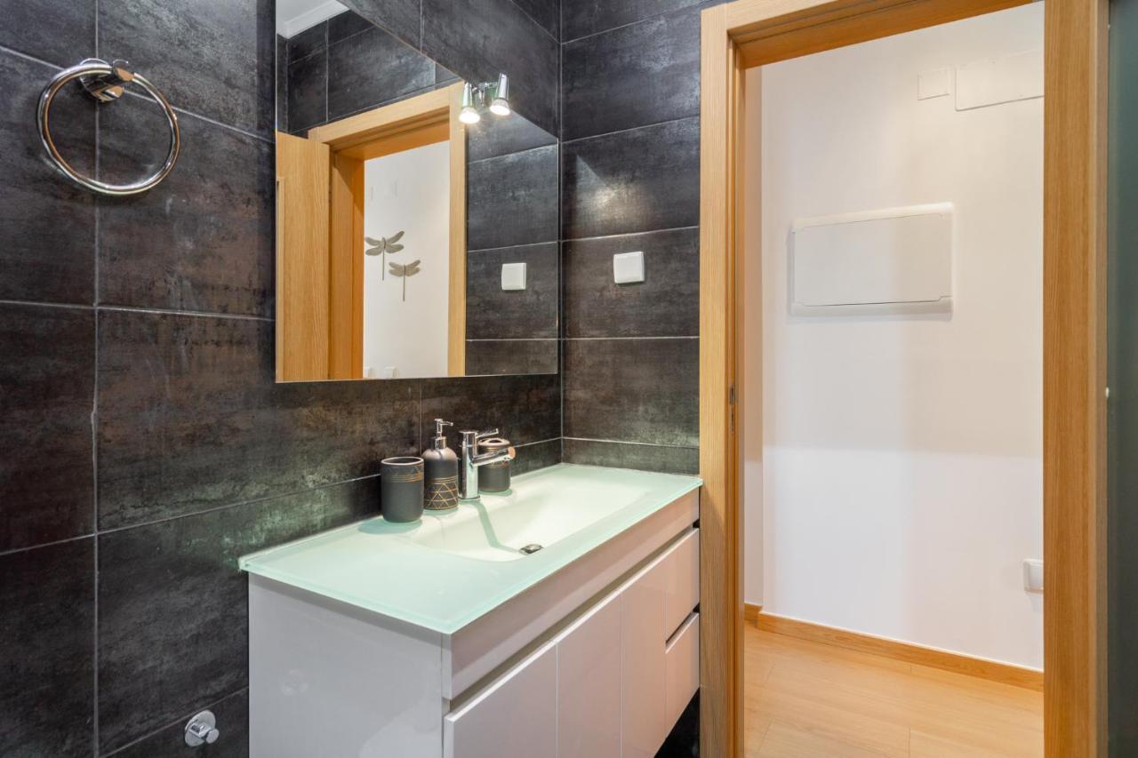 Whome Premium Family Apartment W/ Lift, Ac & Barbecue Lisbona Esterno foto